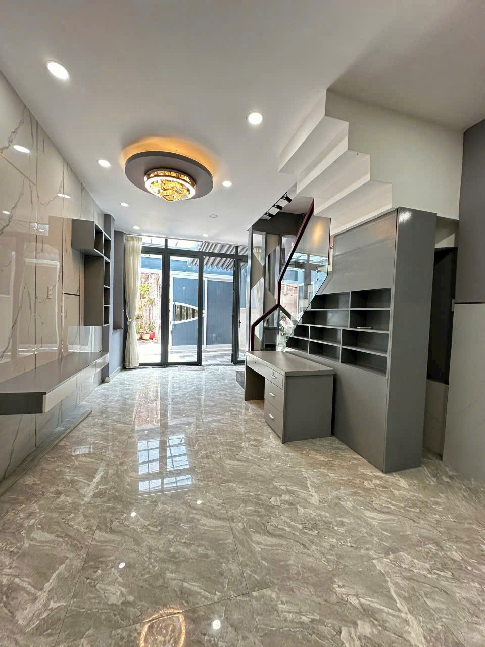 Bán Gấp Nhà 2 Tầng, 60m2, An Dương Vương, Quận 5 - Ngộp Bank, Giá Tốt