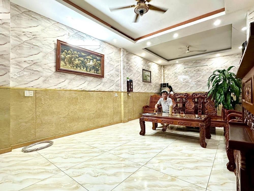 Nhà phố 4 Tầng, Ô Tô Đỗ Cửa, Gần 80m2, C12, Tân Bình - Chỉ 11 Tỷ