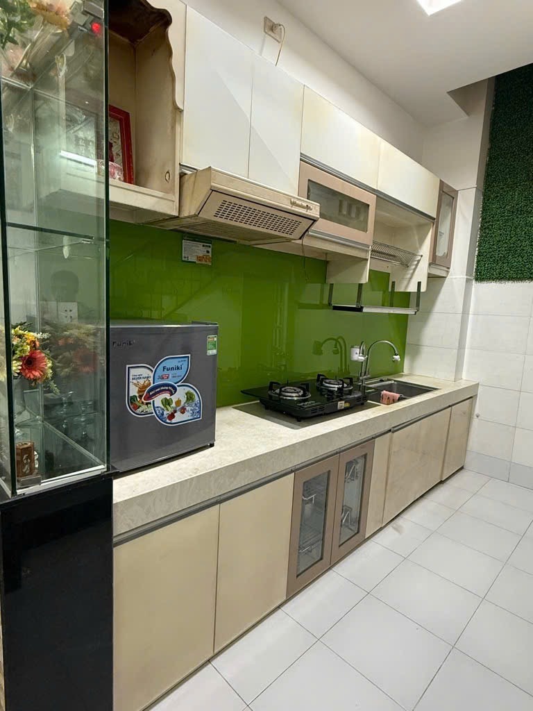 Hoàn Công Đủ - Hẻm Thông, 30m2, 4 Tầng Đúc, 3PN, 3WC - Q10