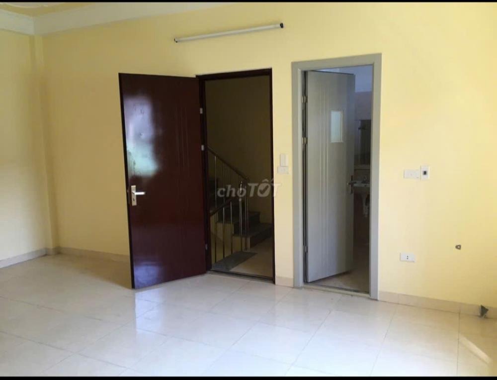 Cho Thuê Phòng Trọ Giá Rẻ Gần Phố Ẩm Thực & Đại Sứ Quán Hàn Quốc - Bắc Từ Liêm