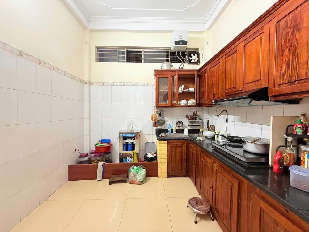 Nhà Ba Đình - 4 Tầng, 3.5m Mặt Tiền, Giá 8.6 Tỷ - Vị Trí Đắc Địa