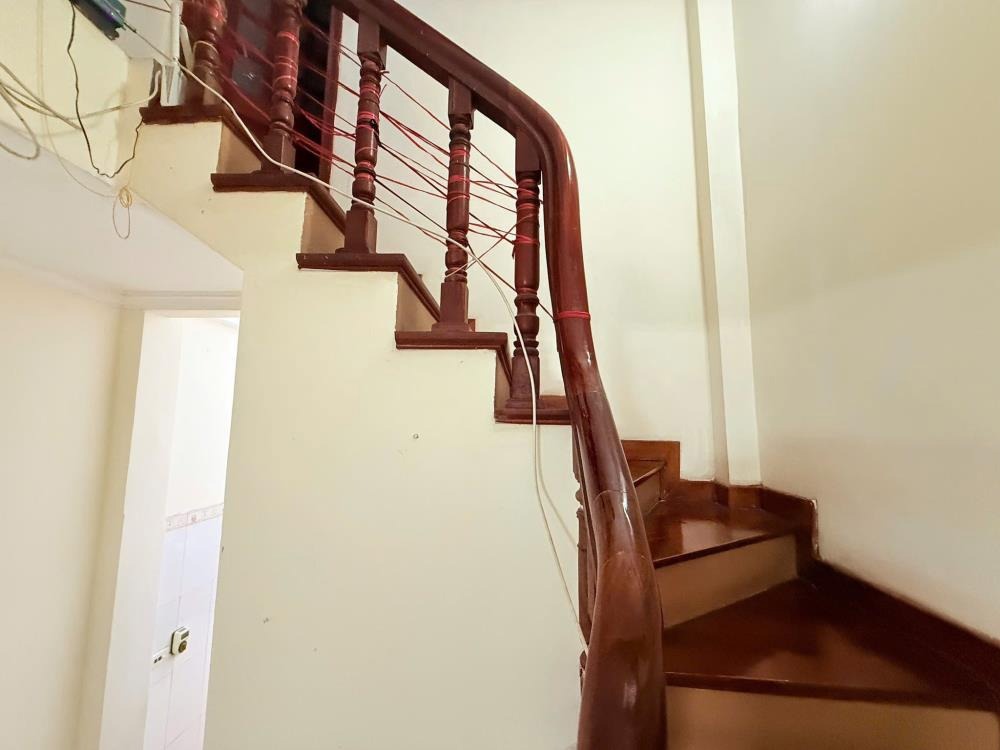Nhà Ba Đình - 4 Tầng, 3.5m Mặt Tiền, Giá 8.6 Tỷ - Vị Trí Đắc Địa