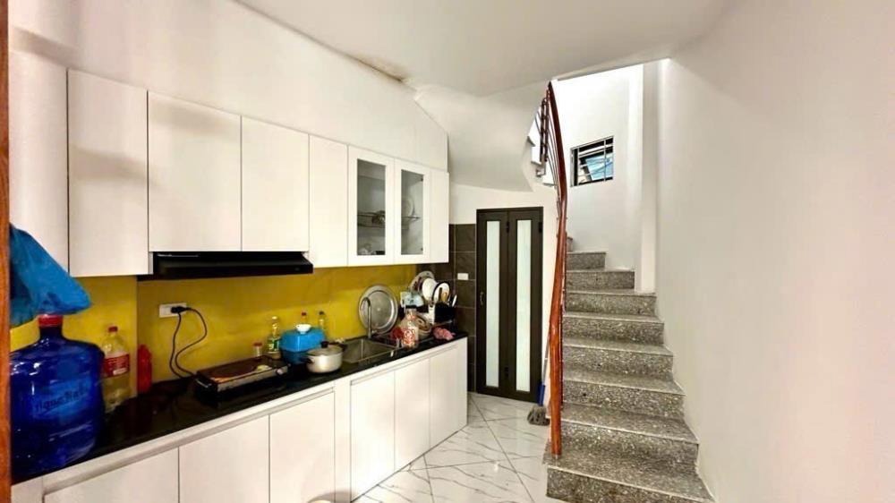 Bán Nhà Minh Khai, Lô Góc, 36m2, Giá Chỉ 5.75 Tỷ - Vị Trí Đẹp, Kinh Doanh Tốt
