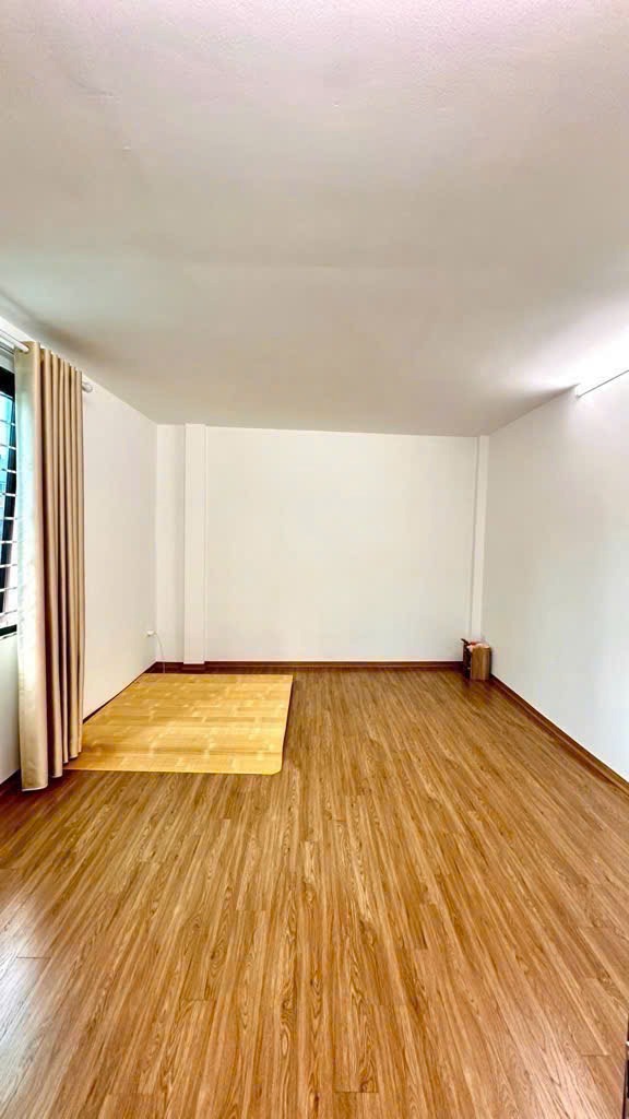 Bán Nhà Minh Khai, Lô Góc, 36m2, Giá Chỉ 5.75 Tỷ - Vị Trí Đẹp, Kinh Doanh Tốt
