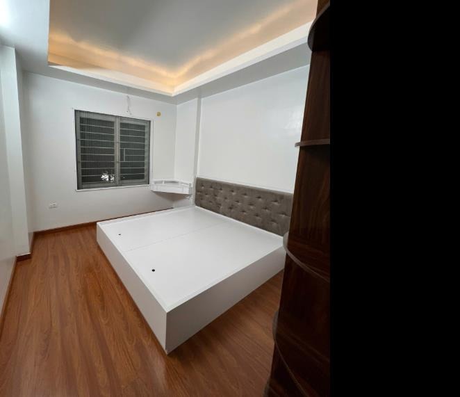Bán Nhà Đống Đa - 46m2, 6 Tầng, Thang Máy, Sổ Đỏ - Giá 11 Tỷ