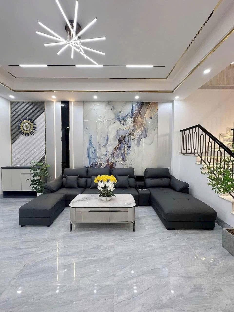 Nhà Đẹp 3 Lầu, 4PN, 110m2, Củ Chi - Giá Tốt, Vị Trí Đắc Địa