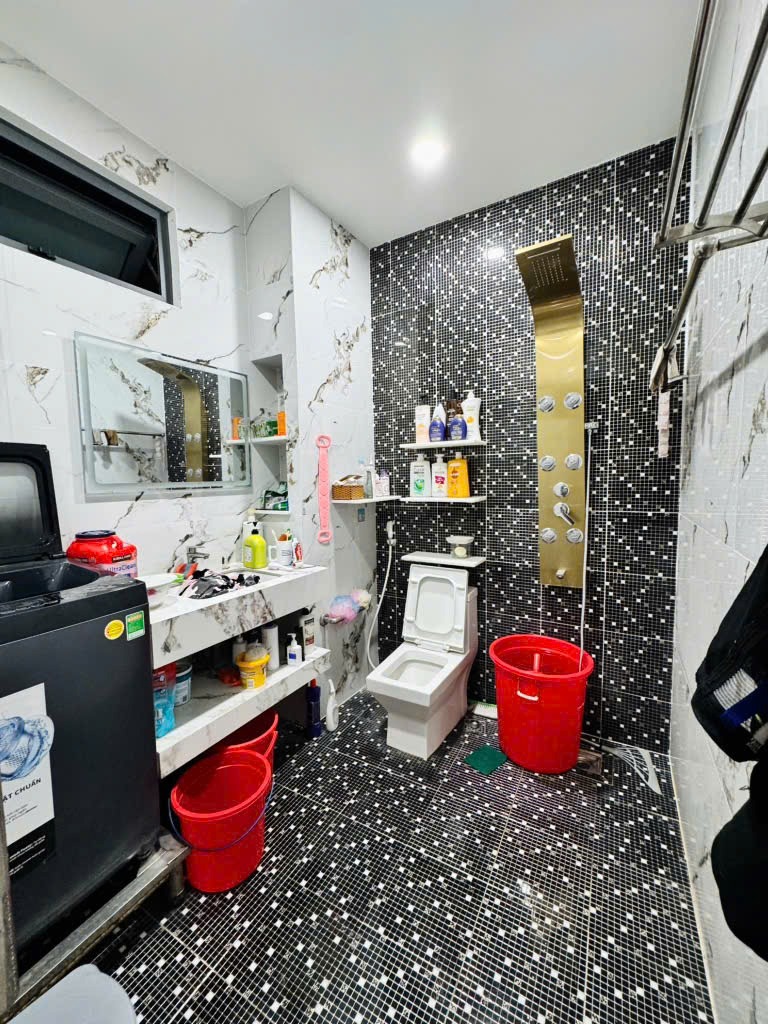 Bán Nhà Nguyễn Tri Phương, P4, Q10 - 92m2, 5 Tầng, Giá 17 Tỷ