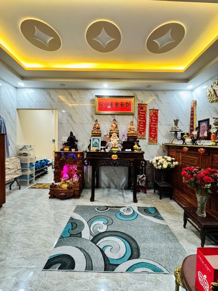 Bán Nhà Nguyễn Tri Phương, P4, Q10 - 92m2, 5 Tầng, Giá 17 Tỷ