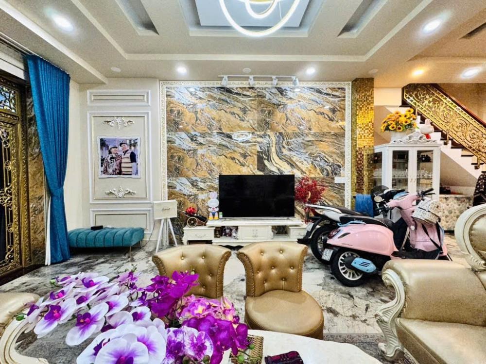 Bán Nhà Nguyễn Tri Phương, P4, Q10 - 92m2, 5 Tầng, Giá 17 Tỷ