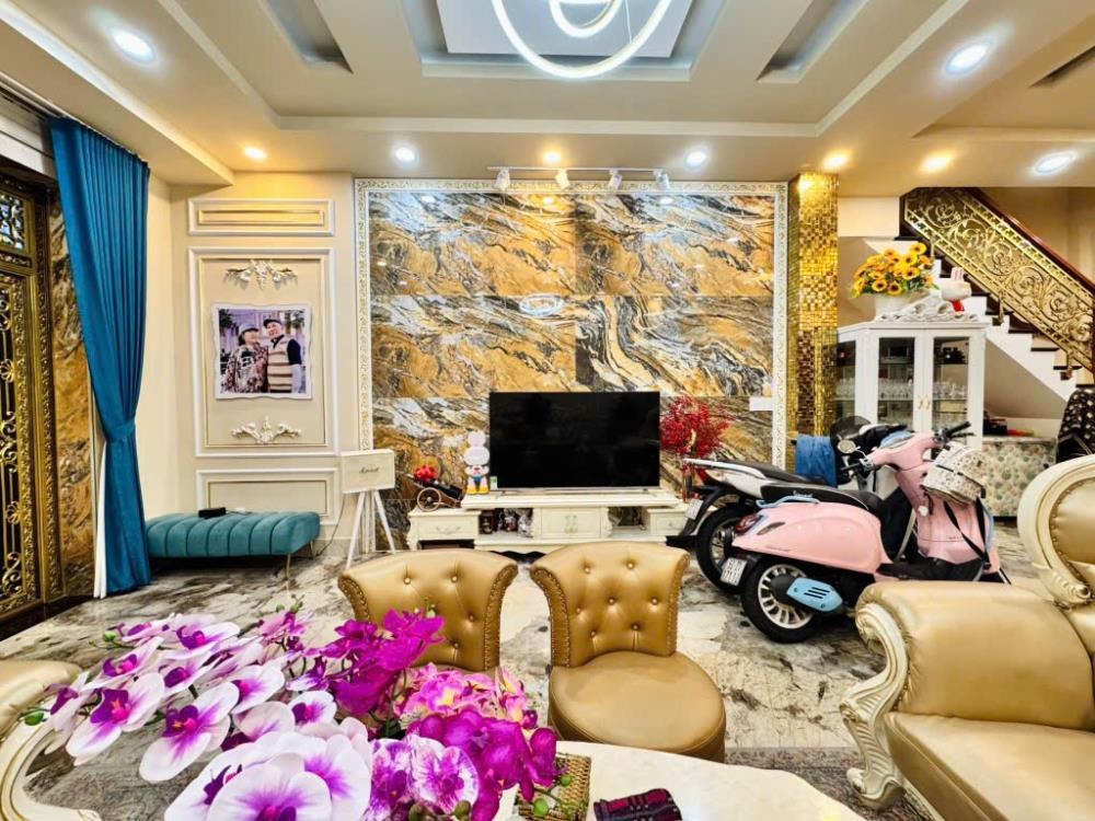 Bán Nhà Nguyễn Tri Phương, P4, Q10 - 92m2, 5 Tầng, Giá 17 Tỷ