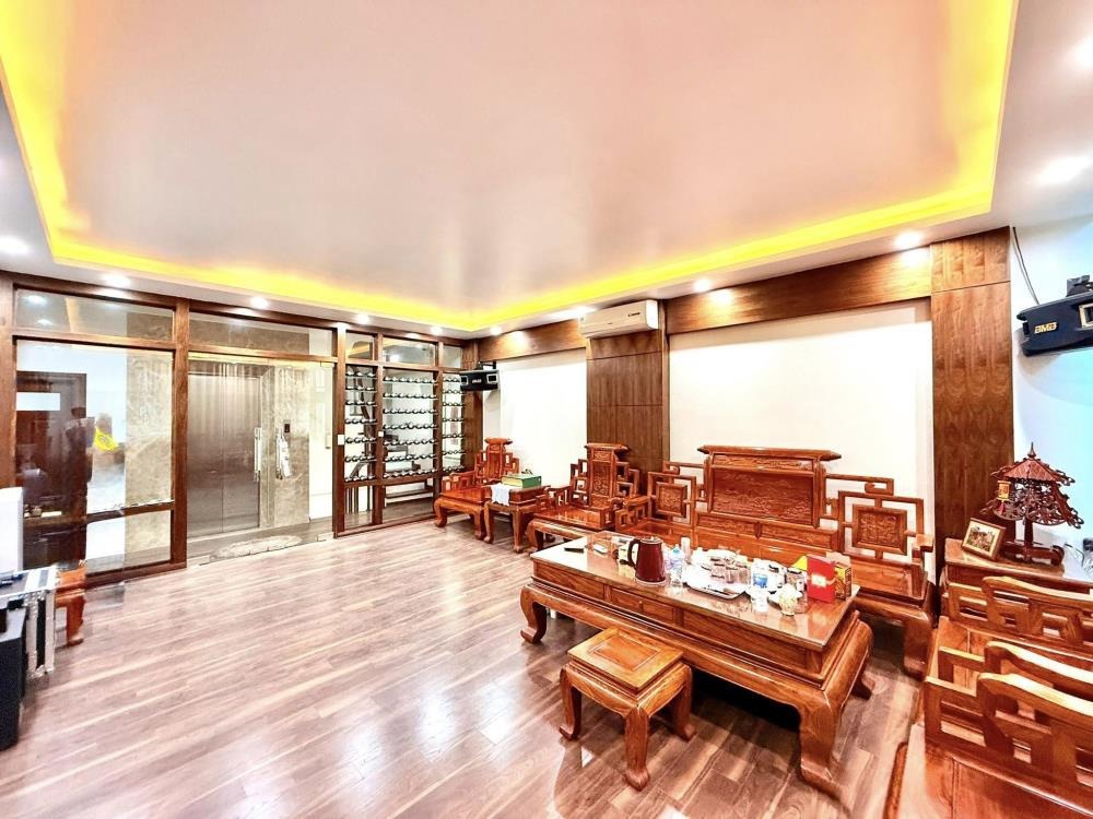 Bán Nhà Lô Góc 7 Tầng, Mặt Phố Quan Hoa, Cầu Giấy, Giá 25.5 Tỷ
