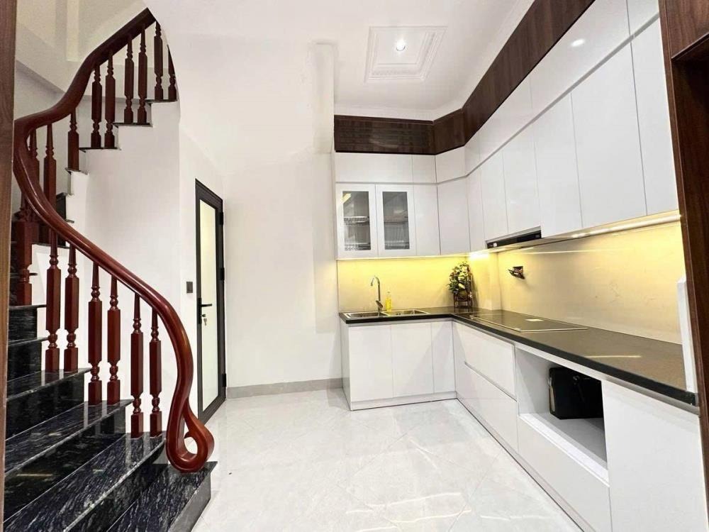 Bán nhà Yên Hòa, Cầu Giấy 30m² x 5 tầng, mặt tiền 3.9m - Giá 7.98 tỷ