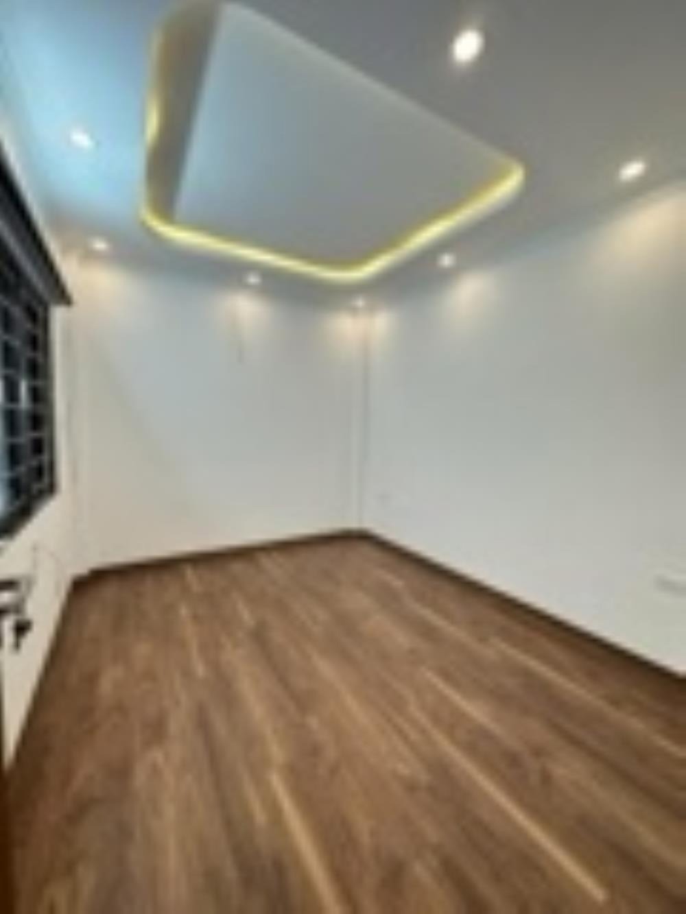 Siêu phẩm Ngô Quyền, Hà Đông: Nhà đẹp 10 tỷ, ô tô đỗ cửa, ở ngay