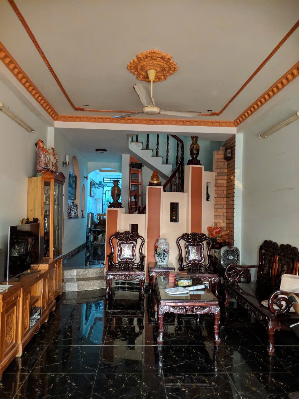 Bán Nhà Mặt Tiền Đường Số 1, Quận 7 - Vị Trí Đắc Địa, Giá Tốt