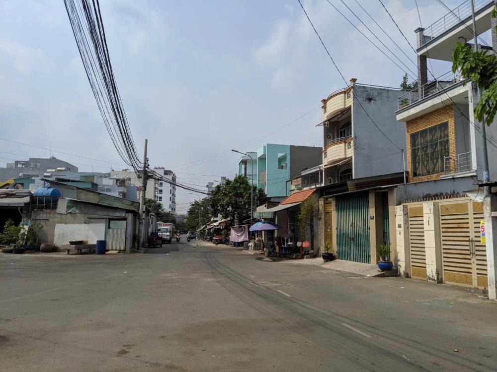 Bán Nhà Mặt Tiền Đường Số 1, Quận 7 - Vị Trí Đắc Địa, Giá Tốt