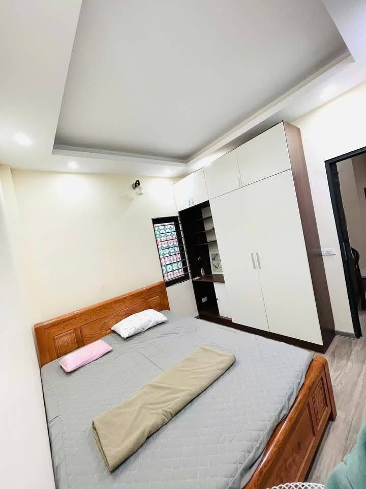 Bán nhà Ngô Quyền, Hà Đông: Ô tô đỗ cửa, 6 phòng ngủ, giá 10 tỷ