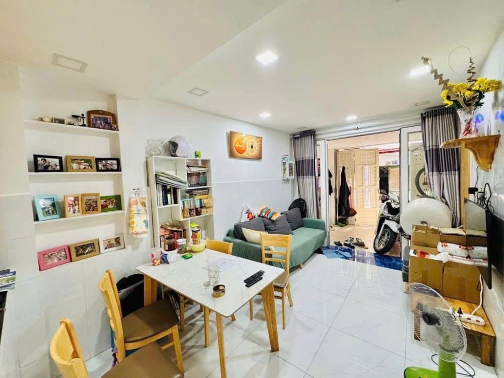 Nhà Đẹp Quận 3 - 40m2 - 2PN - Giá Tốt Nhất