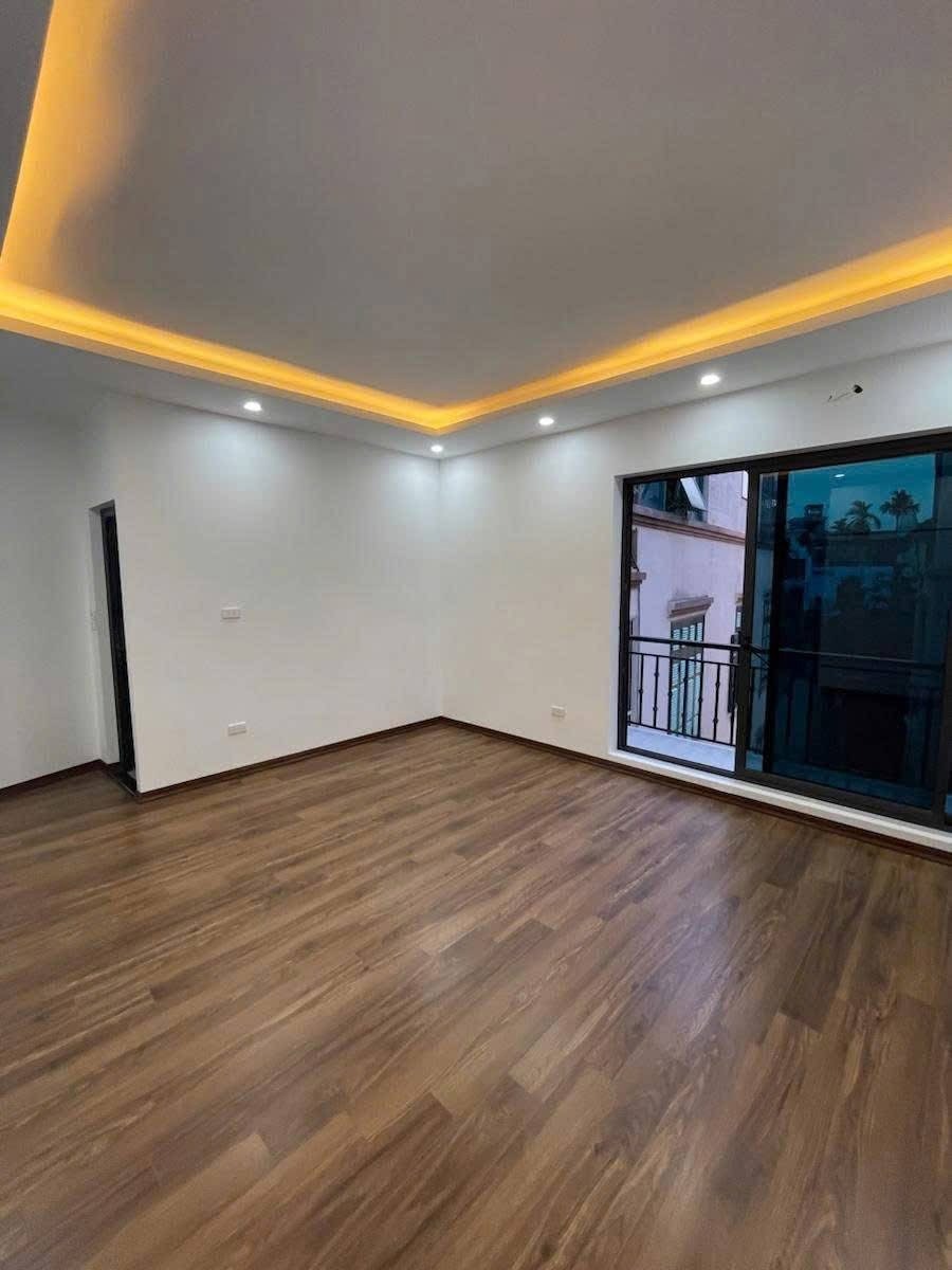 Bán nhà Hà Đông 5 Tầng, Thang Máy, Kinh Doanh Tốt, Oto Đỗ Cửa - 13 tỷ