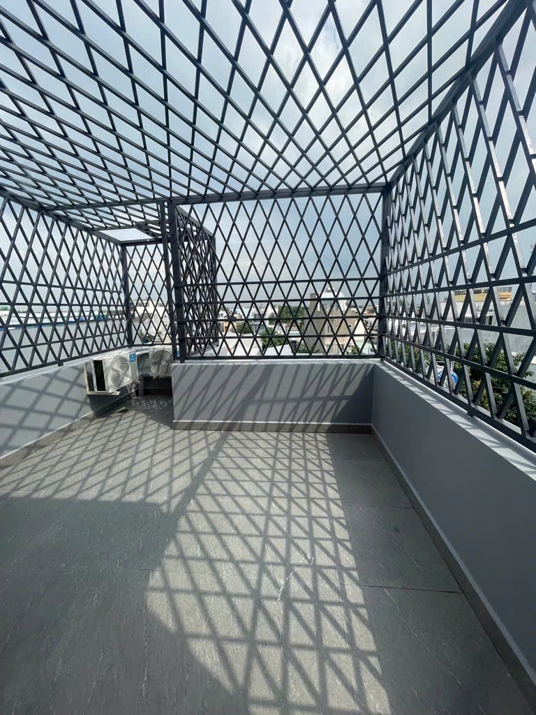 Bán nhà Quận 7 - 62m2 - 4PN - Giá 7.75 tỷ - Hẻm Xe Hơi