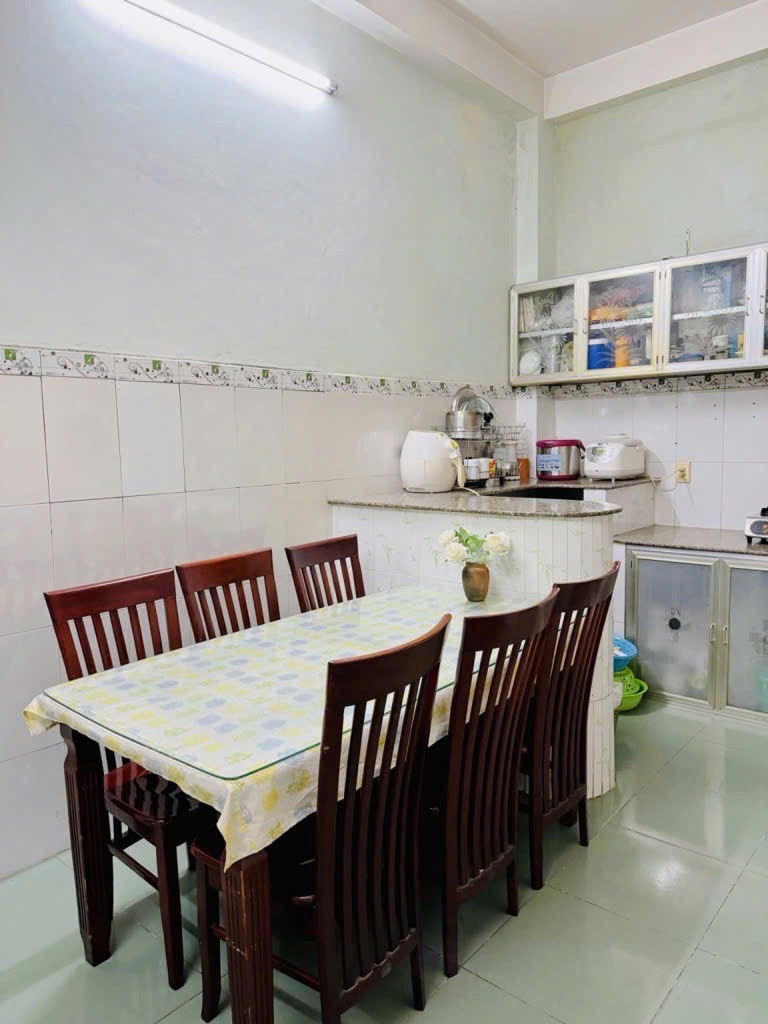 Bán Nhà Phố Dương Bá Trạc, Quận 8 - 4PN, 5WC, Xe Hơi, Giá Tốt