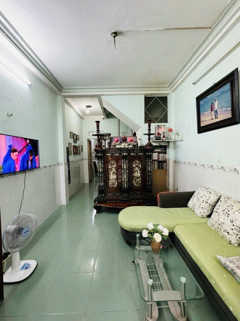 Bán Nhà Phố Dương Bá Trạc, Quận 8 - 4PN, 5WC, Xe Hơi, Giá Tốt