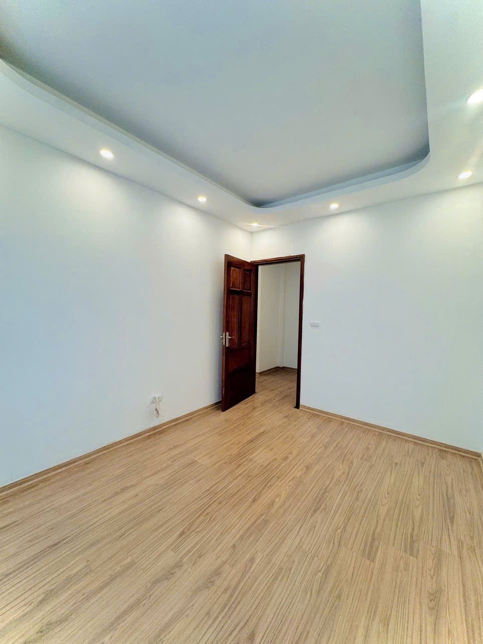 Nhà phố Dương Nội 38m2, 5 tầng, Full Nội Thất, 5.89 tỷ - Sổ Cất Két