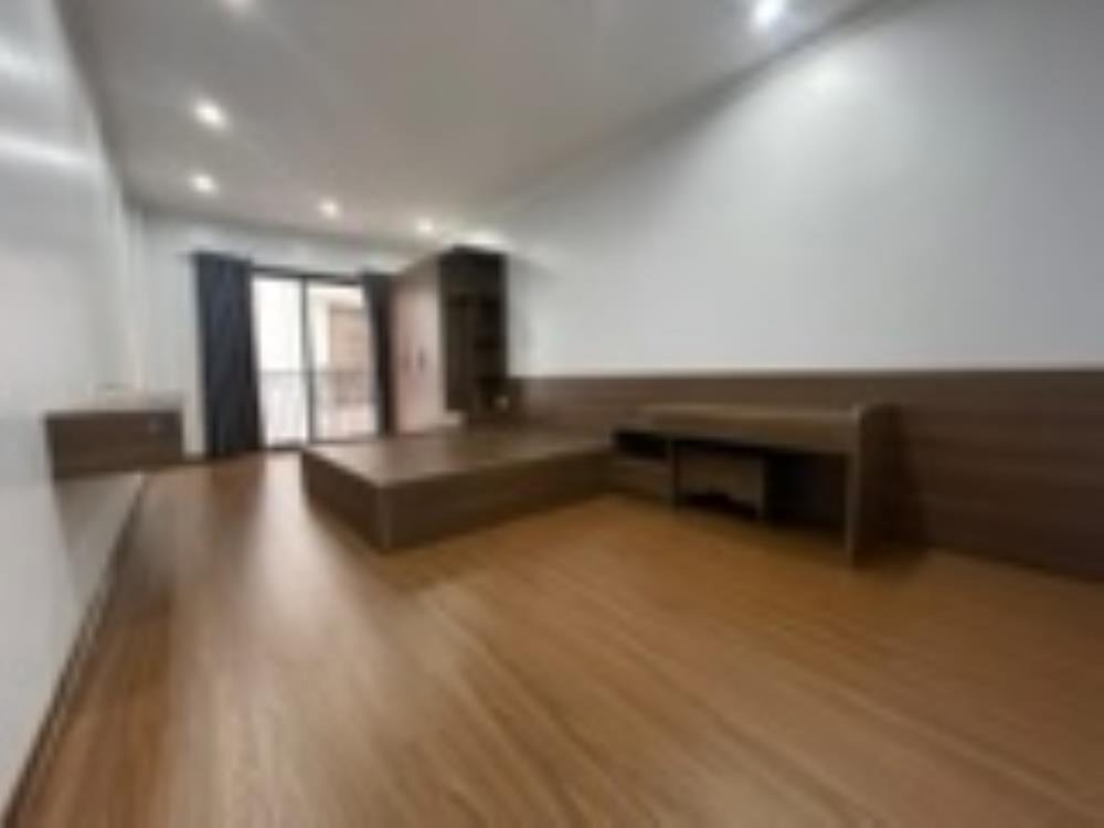 Siêu phẩm 5 Tầng, Thang Máy, Lô Góc Vạn Phúc - Giá 7 Tỷ