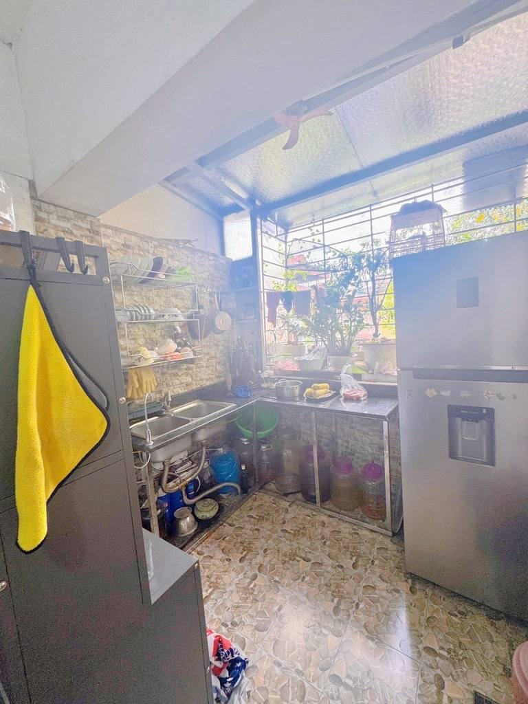 Bán nhà TT C5 Đại học Quốc Gia, Lương Thế Vinh, Hà Nội - Giá 2.8 tỷ