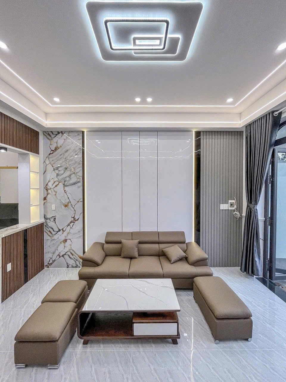 Bán Gấp Nhà Ngộp Giá Rẻ Bình Chánh - 900 Triệu - Pháp Lý Sổ Hồng Riêng