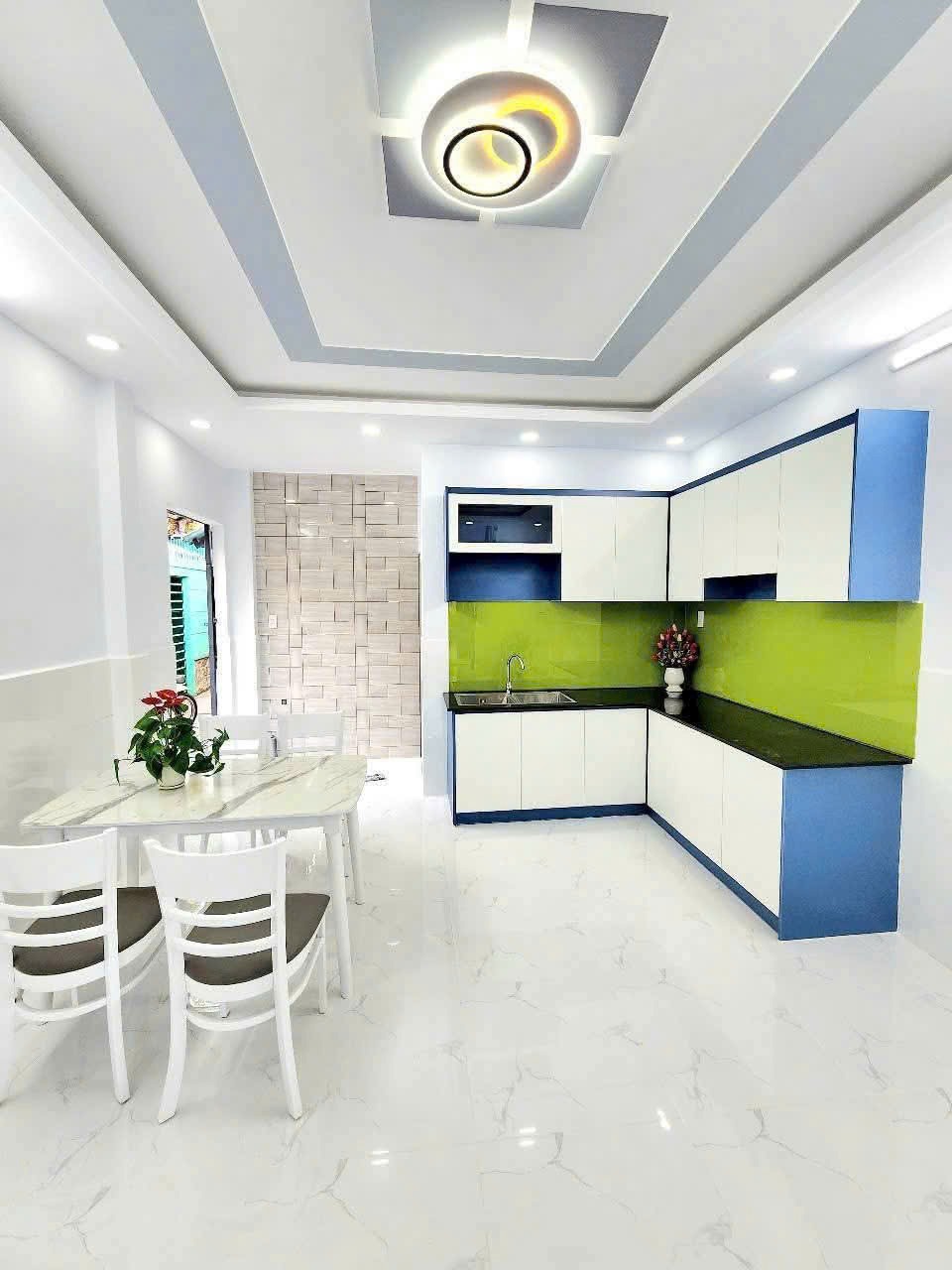 Bán nhà giá rẻ Bình Chánh - 890 triệu - Sổ Hồng Riêng