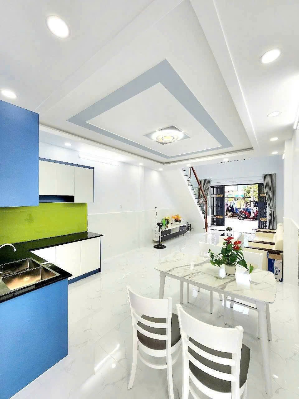Bán nhà giá rẻ Bình Chánh - 890 triệu - Sổ Hồng Riêng