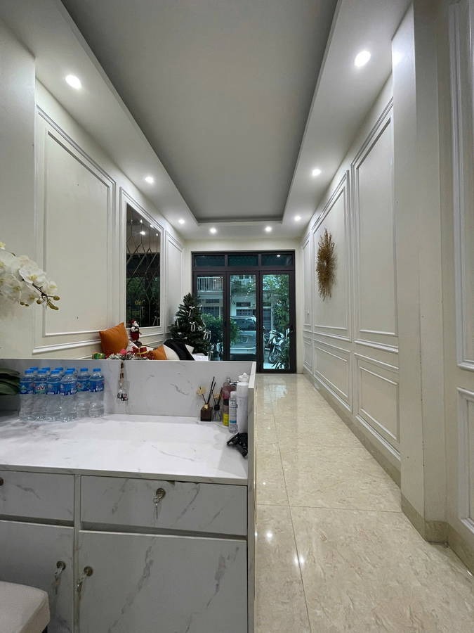 Bán nhà Chùa Bộc - 56m2, 6 Tầng, Ô Tô Đỗ Cửa, Giá 26.5 Tỷ