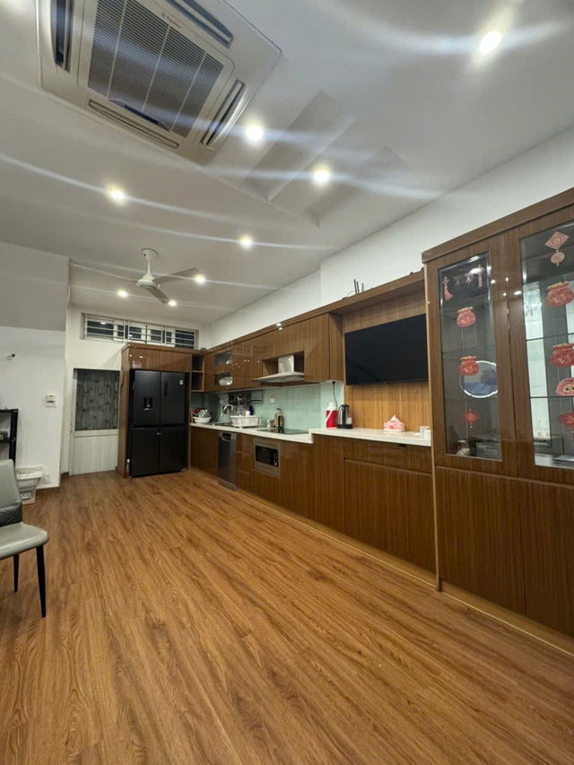 💥Bán nhà phố quân nhân 50m2 x 5 tầng, MT 5m, ô tô vào nhà, Thanh Xuân💥