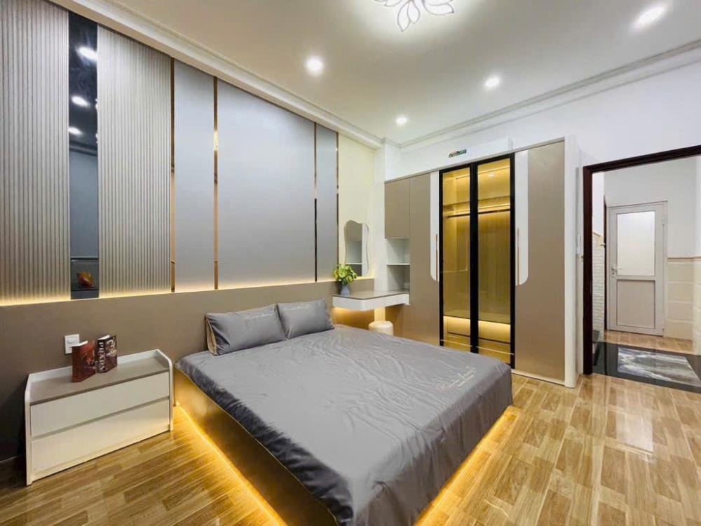 Siêu phẩm 5 tầng Gò Vấp - Xe hơi trong nhà, Full Nội Thất - Giá 6.9 tỷ