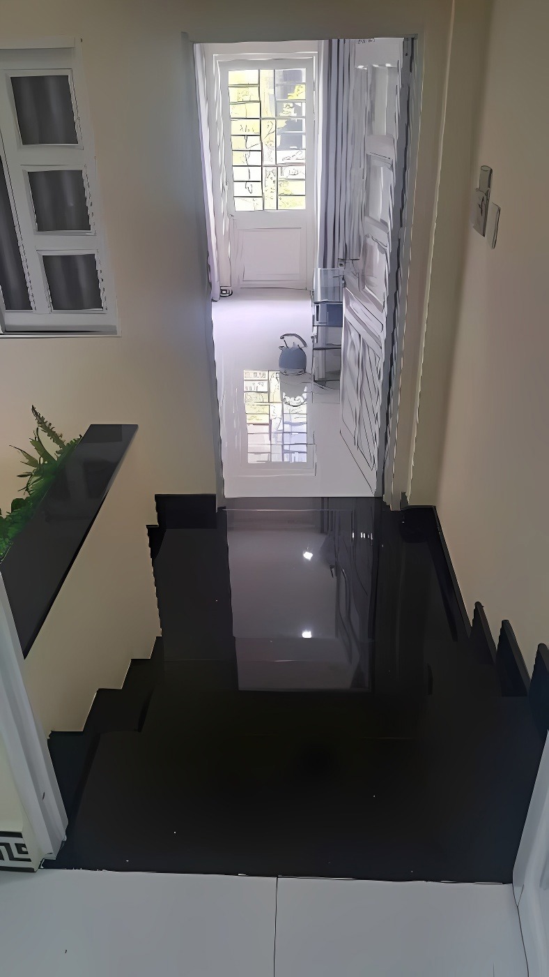 Bán Nhà Vị Trí Đắc Địa Quận 7: 2 Mặt Tiền, Gần Trung Tâm Hành Chính