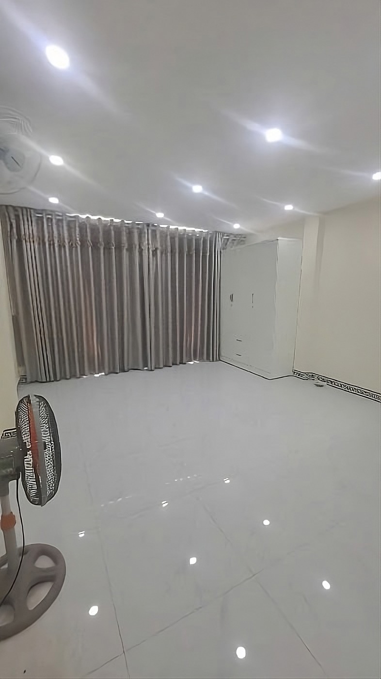Bán Nhà Vị Trí Đắc Địa Quận 7: 2 Mặt Tiền, Gần Trung Tâm Hành Chính