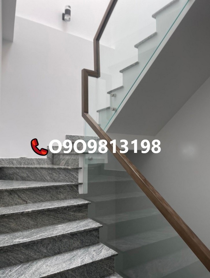 Bán Nhanh Nhà Đẹp, SHR Vip, Quận 1 - Sang Tên Ngay