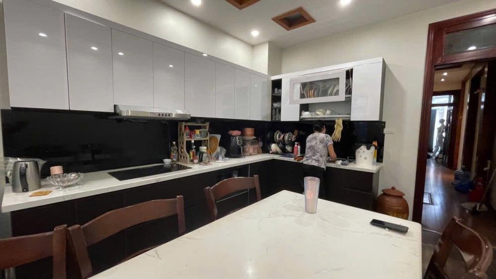 Bán nhà 7 tầng, 71m2, phố Thái Thịnh - Vị trí đắc địa, kinh doanh đỉnh cao