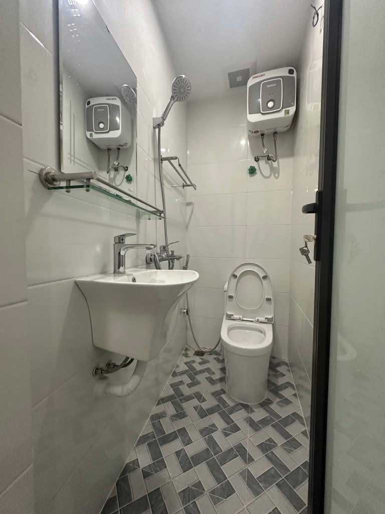 Bán nhà phố 4 tầng, 8 phòng, mặt tiền 4.5m, Hoàng Mai - Giá chỉ 7.36 tỷ