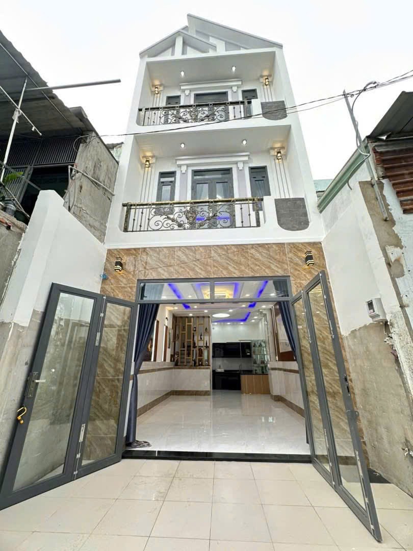 Bán nhà phố Quận 12 - 3PN, Đúc 3 Tấm, DT 4.5x13, Sổ Riêng - Giá 4.78 Tỷ