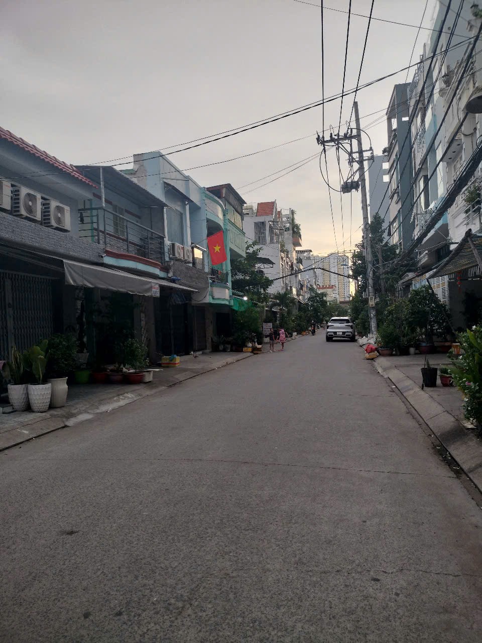 Bán nhà Quận 8, 2 tầng, hẻm 8m, giá 4.65 tỷ - Vị trí đắc địa, tiện nghi
