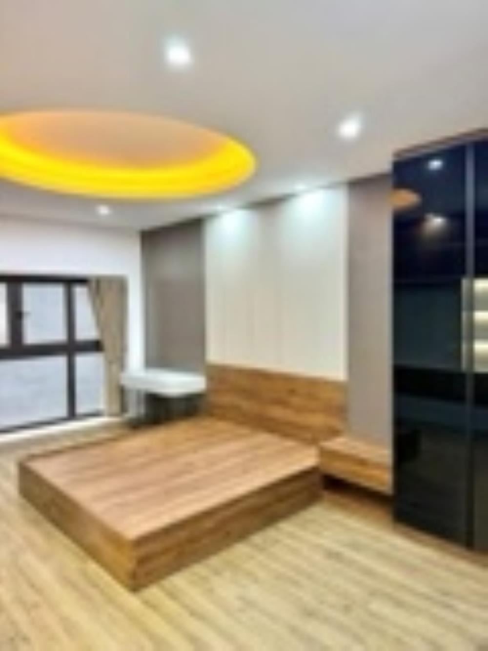 Bán nhà phố Lê Hồng Phong, Hà Đông - 5 tầng, thang máy, ô tô vào tận nơi - Giá 10 tỷ