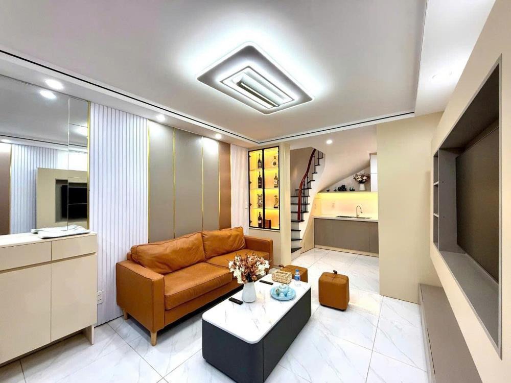 Bán Nhà Xã Đàn Giá Tốt - 25m2, 4 Tầng, Full Đồ, Vị Trí Trung Tâm