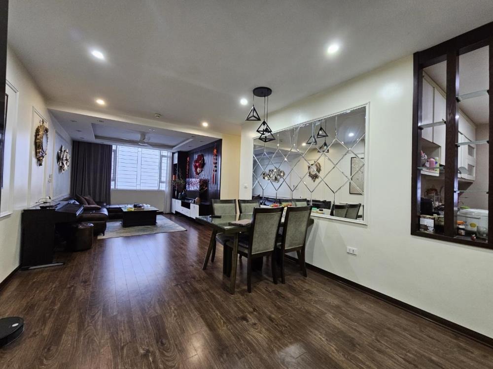 Bán Chung Cư Xuân Phương - Nam Từ Liêm - 107m2 - Giá 5.6 Tỷ