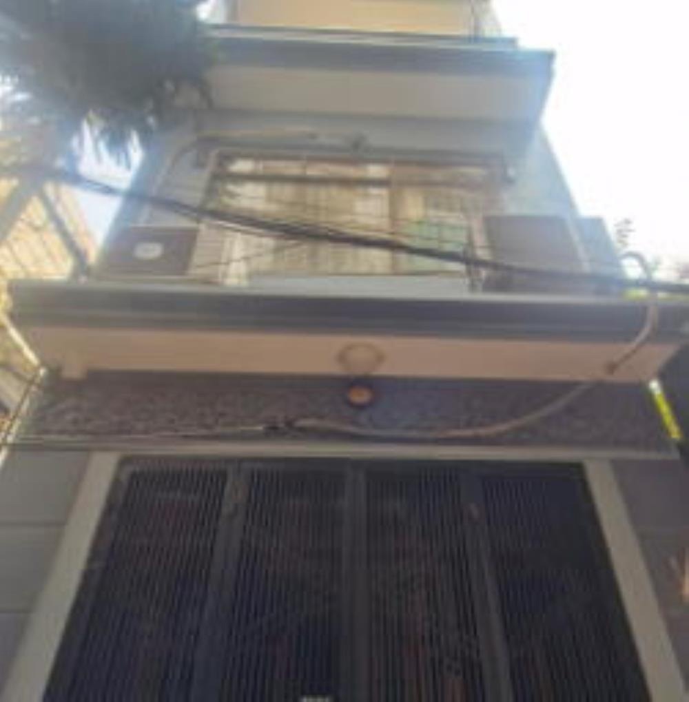 Nhà Nở Hậu 40m2, 8.8 Tỷ - Vị Trí Đắc Địa, Gần Hồ Tây - Quận Cầu Giấy