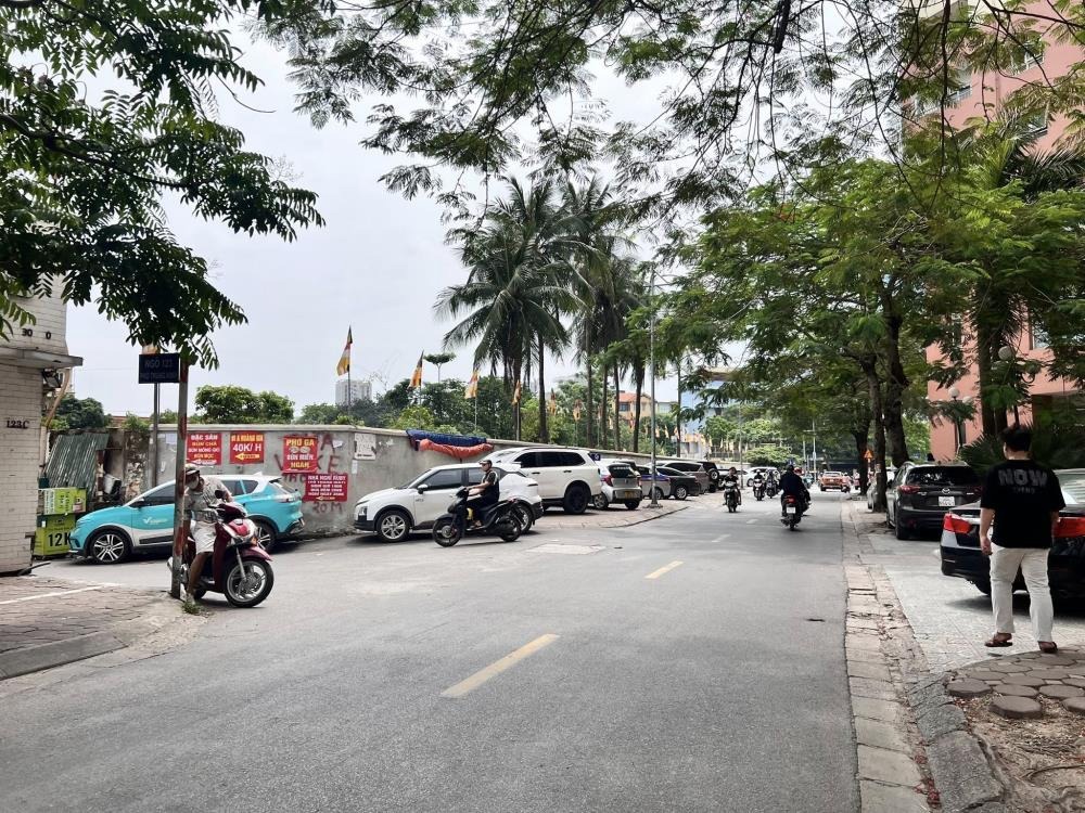 Mặt Ngõ Thông Thoáng, Ô Tô Đỗ, Kinh Doanh Vàng - Vị Trí Trung Tâm