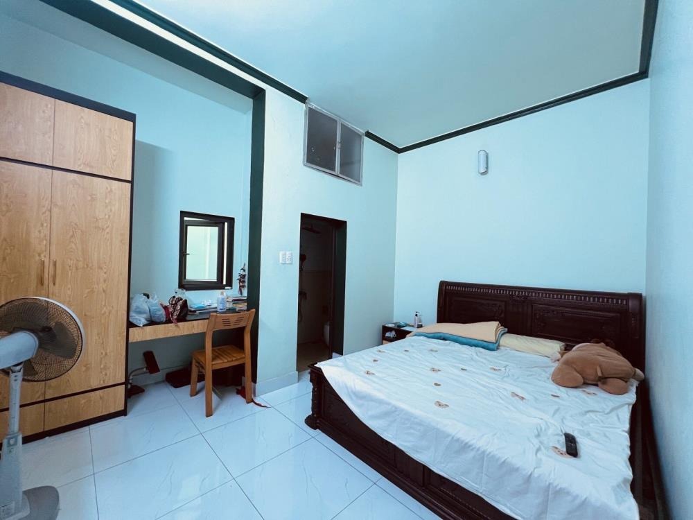 Bán nhà phố Thạch Bàn, Long Biên - 69m2, 3 Tầng, Mặt Ngõ, Giá 12.5 tỷ