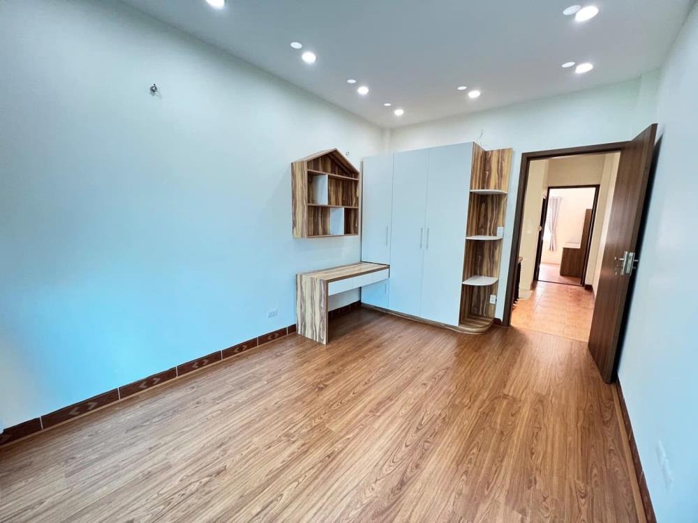 Bán nhà phố 8/3 - Kim Ngưu, Hai Bà Trưng: 41m, 5 tầng, Giá 11.5 tỷ