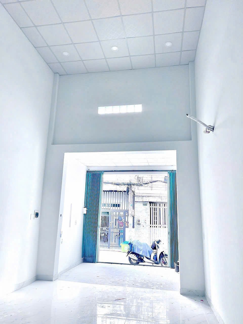 Bán Nhà Chính Chủ Tỉnh Lộ 10 - Hẻm Xe Hơi, Giá Tốt
