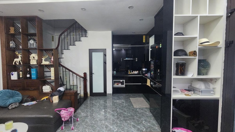 Bán nhà phố Minh Khai, Hai Bà Trưng 38m², 5 tầng - Giá 8.1 tỷ